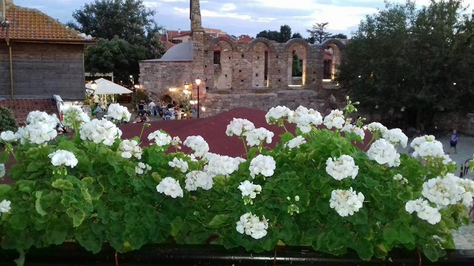 Hotel The Old House à Nessebar Extérieur photo